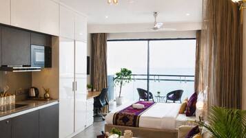 1 habitación, tabla de planchar con plancha, wifi y ropa de cama