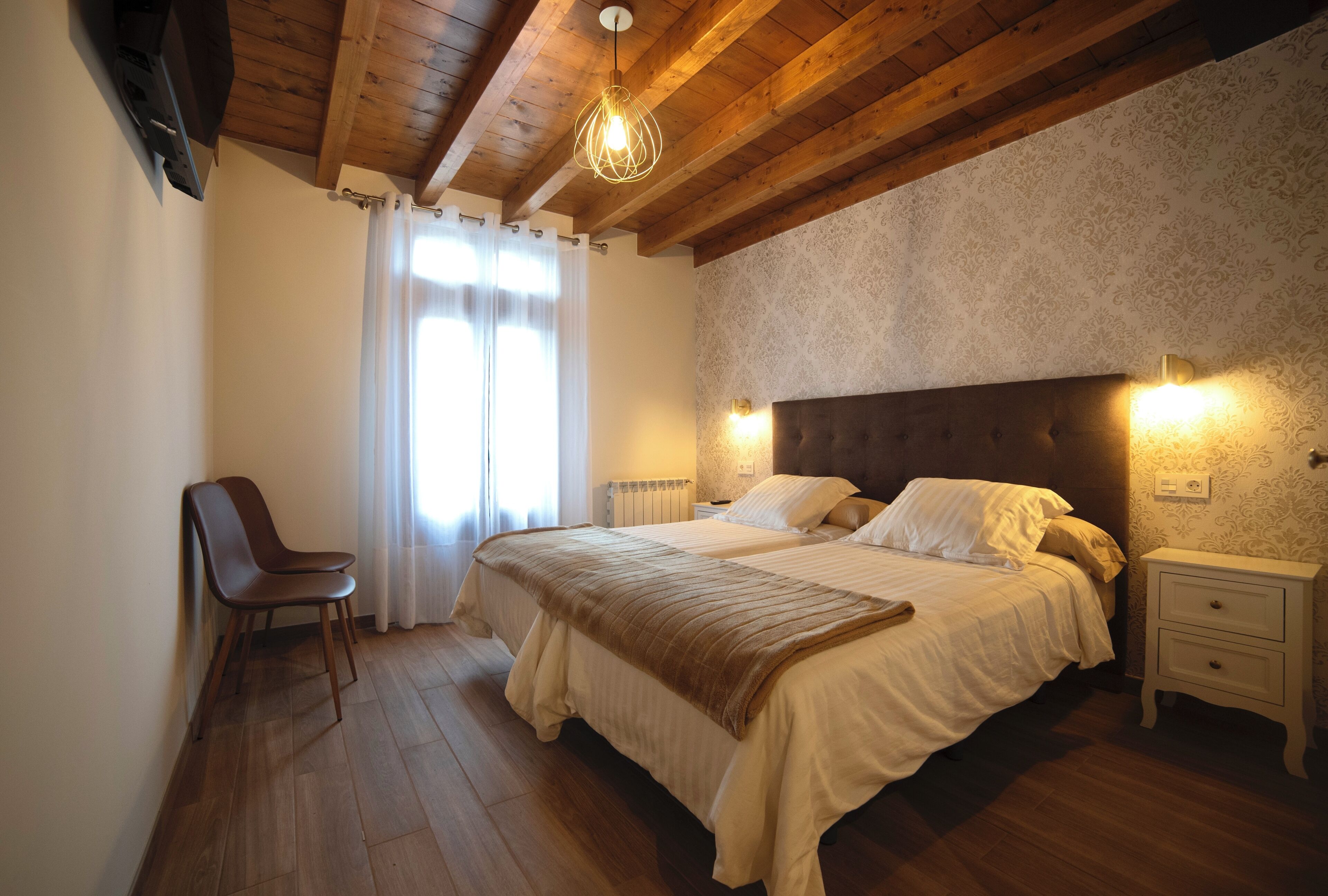 2 bedrooms, iron/ironing board, travel crib, WiFi (free)
