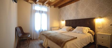 2 bedrooms, iron/ironing board, travel crib, WiFi (free)