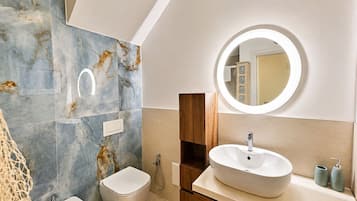 Apartment | Bathroom