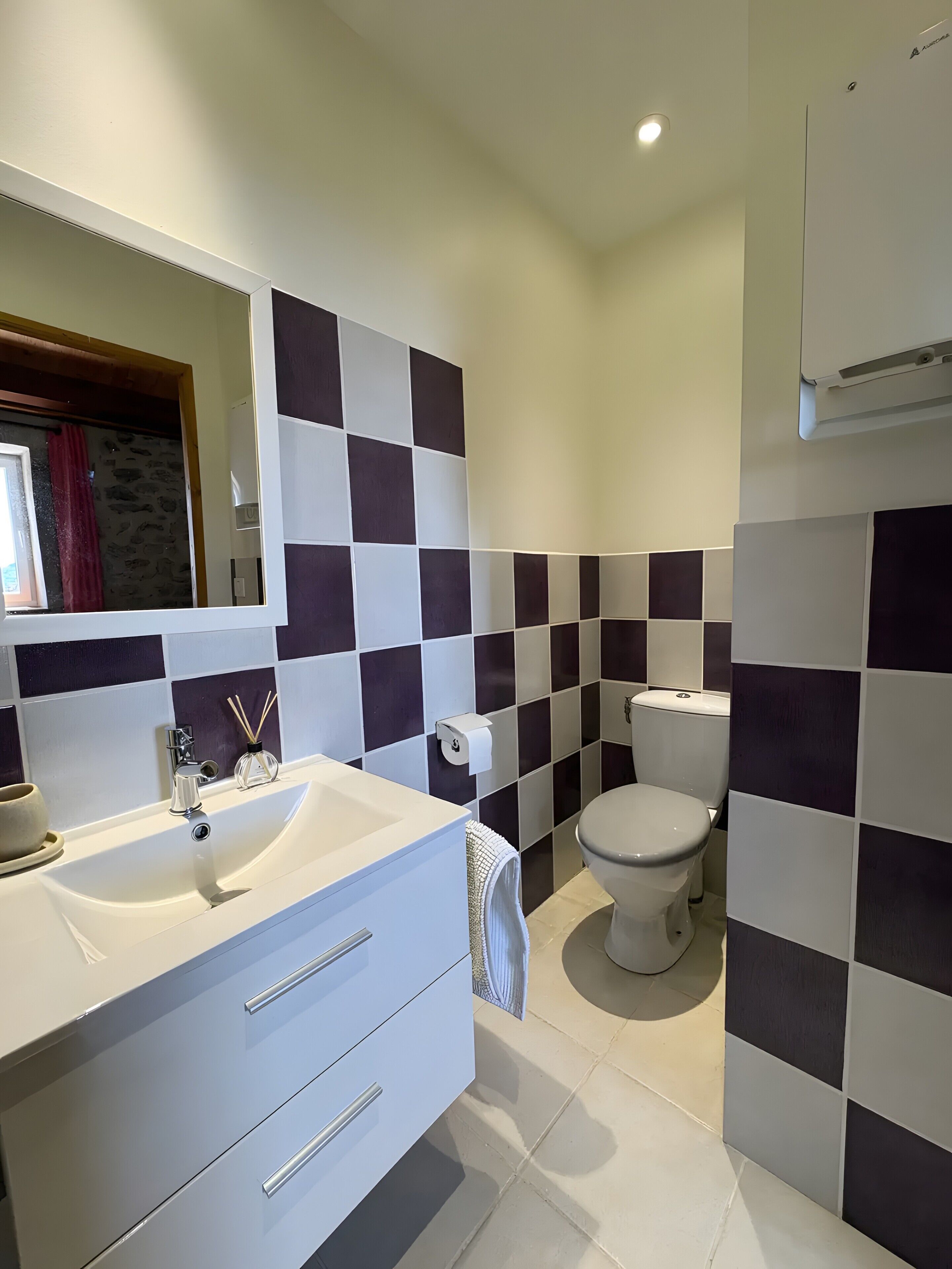Douche, serviettes fournies