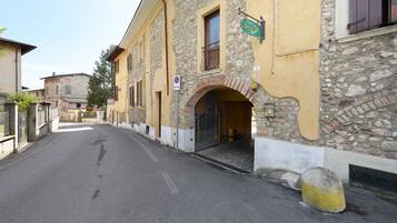 Esterni