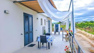 Appartamento Aurora | Outdoor dining
