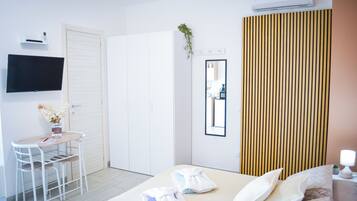 Soundproofing, iron/ironing board, free WiFi
