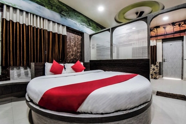 Deluxe Double Room, Balcony, City View | Desk, WiFi (free)