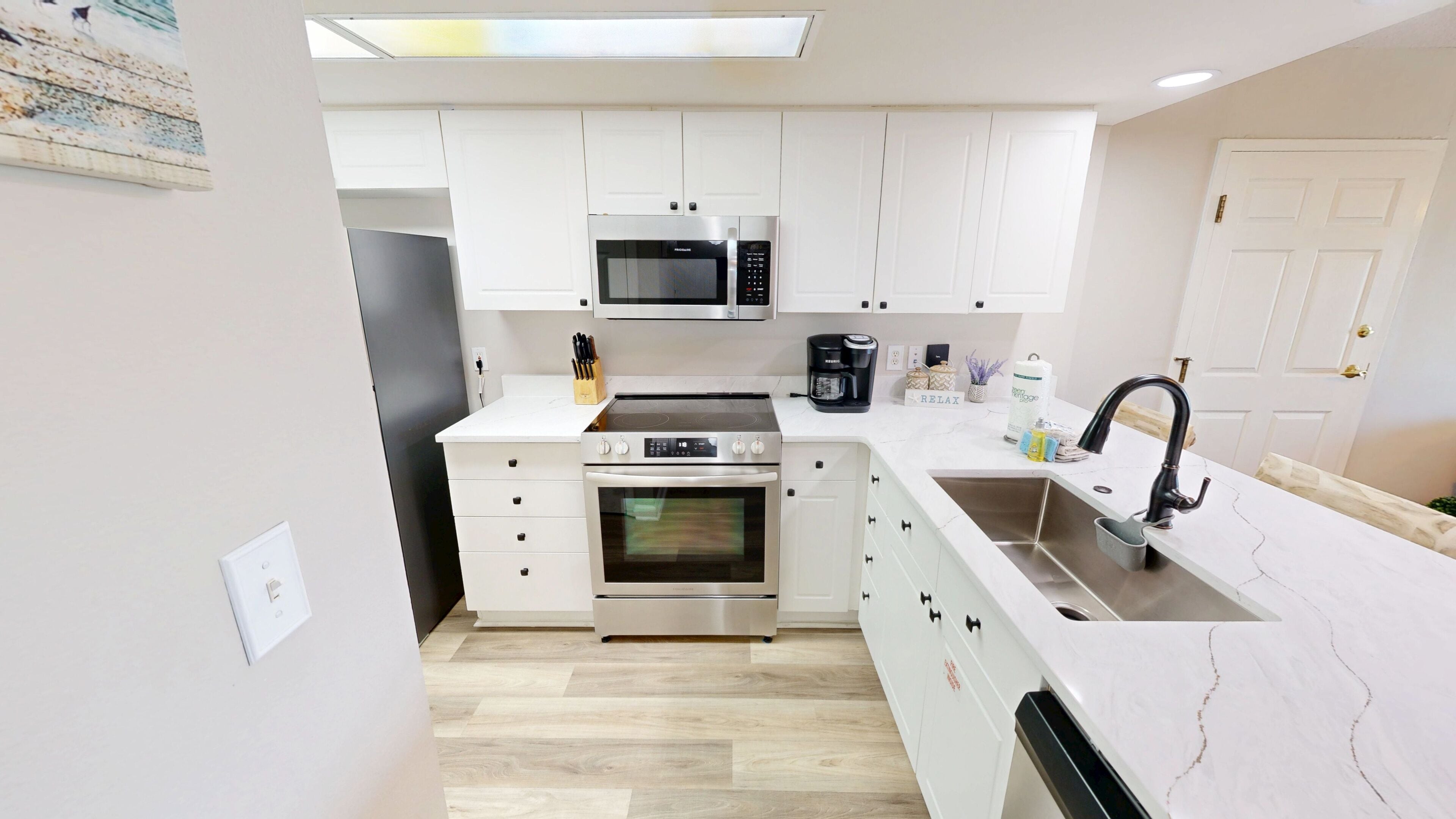 Condo, 2 Bedrooms | Private kitchen | Fridge, coffee/tea maker, toaster