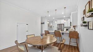 Townhouse, 3 kamar tidur | Tempat makan