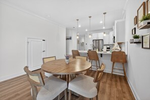 Townhome, 3 Bedrooms | Dining - 10 Mins to Beach - Coastal Navarre Haven - Pool (Navarre)