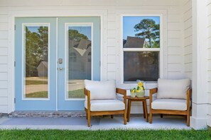 Townhome, 3 Bedrooms | Exterior detail - 10 Mins to Beach - Coastal Navarre Haven - Pool (Navarre)