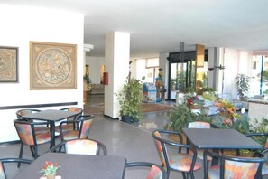 Dining - Hotel Prestigio (Cesenatico)