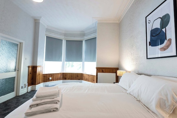 1 bedroom, WiFi, bed sheets - St Andrews by Guestz (Lytham St Annes)