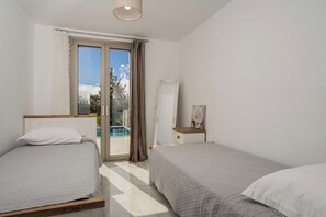 4 bedrooms, in-room safe, iron/ironing board, free WiFi - Villa Amore-4 Bedroom Villa with Private Pool (Zakynthos)