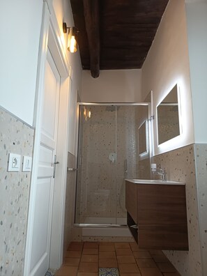 Standard Triple Room | Bathroom - Hotel Sant'Antonio (Torraca)