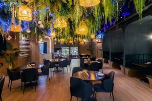 Dining - LUCA POINT GANGNAM (Seoul)