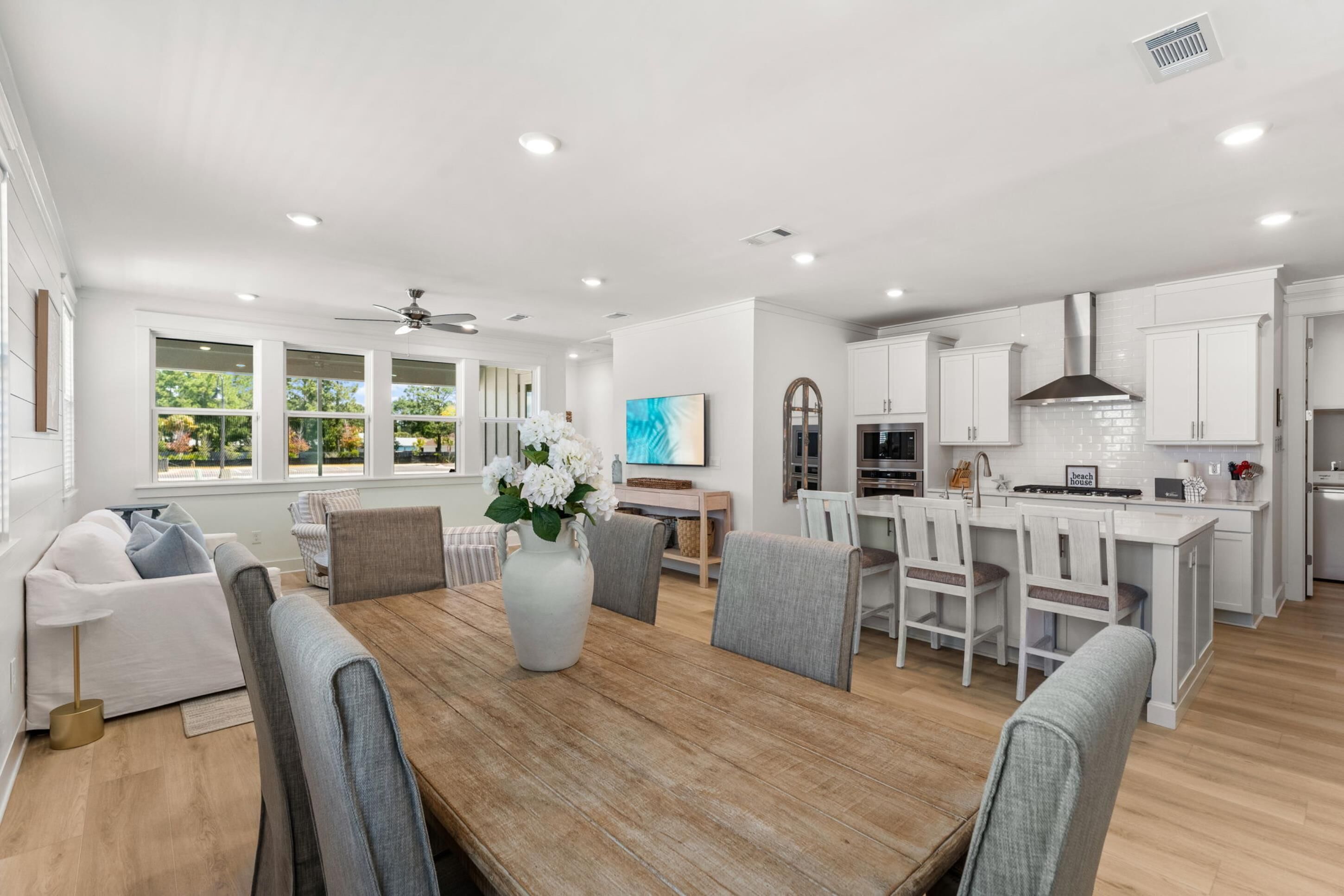 House, 5 Bedrooms, Resort View | In-room dining