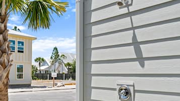 House, 5 Bedrooms, Resort View | Room amenity