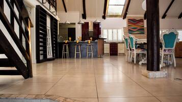 Villa, 3 Bedrooms, Smoking, Private Pool | Dining