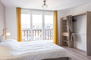 1 slaapkamer, een strijkplank/strijkijzer, wifi