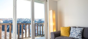 Charming 1-Bedroom Apartment with Balcony & Wi-Fi – Bagnères de Bigorre