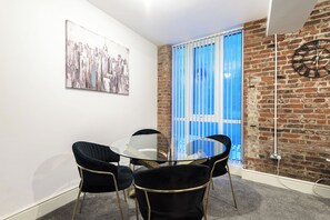 Dining - Old Dutch Embassy by Guestz (Hull)