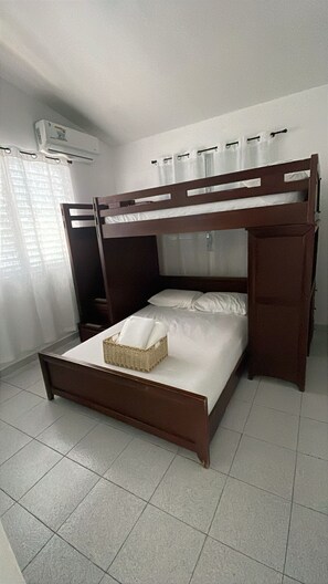 4 habitaciones, wifi gratis, ropa de cama y acceso para silla de ruedas 