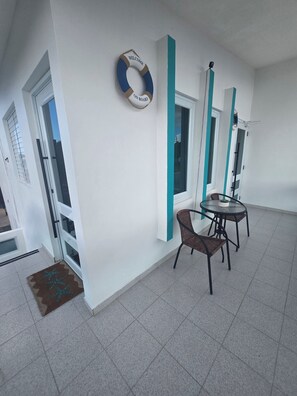 Outdoor dining - Casa Cielomar, private pool, BBQ, Billiards, 12 people, pets allowed, Combate Beach (El Combate)