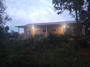 Exterior - Beautiful view of Lake bunyonyi in Uganda and View of Mt.Muhavura in Kisoro (Bunyonyi)
