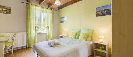 4 habitaciones, wifi y ropa de cama