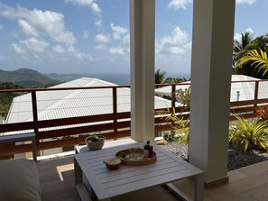 Outdoor dining - Vrbo Property (Sainte-Luce)