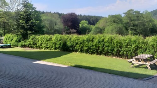 Jagdschloss Siedlinghausen: 3 Apartments for up to 16 Guests