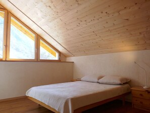 3 slaapkamers, reisbedje, gratis wifi