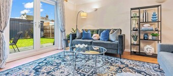 Cozy Family & Contractor Home, 3X FREE Parking by Redwood Stays