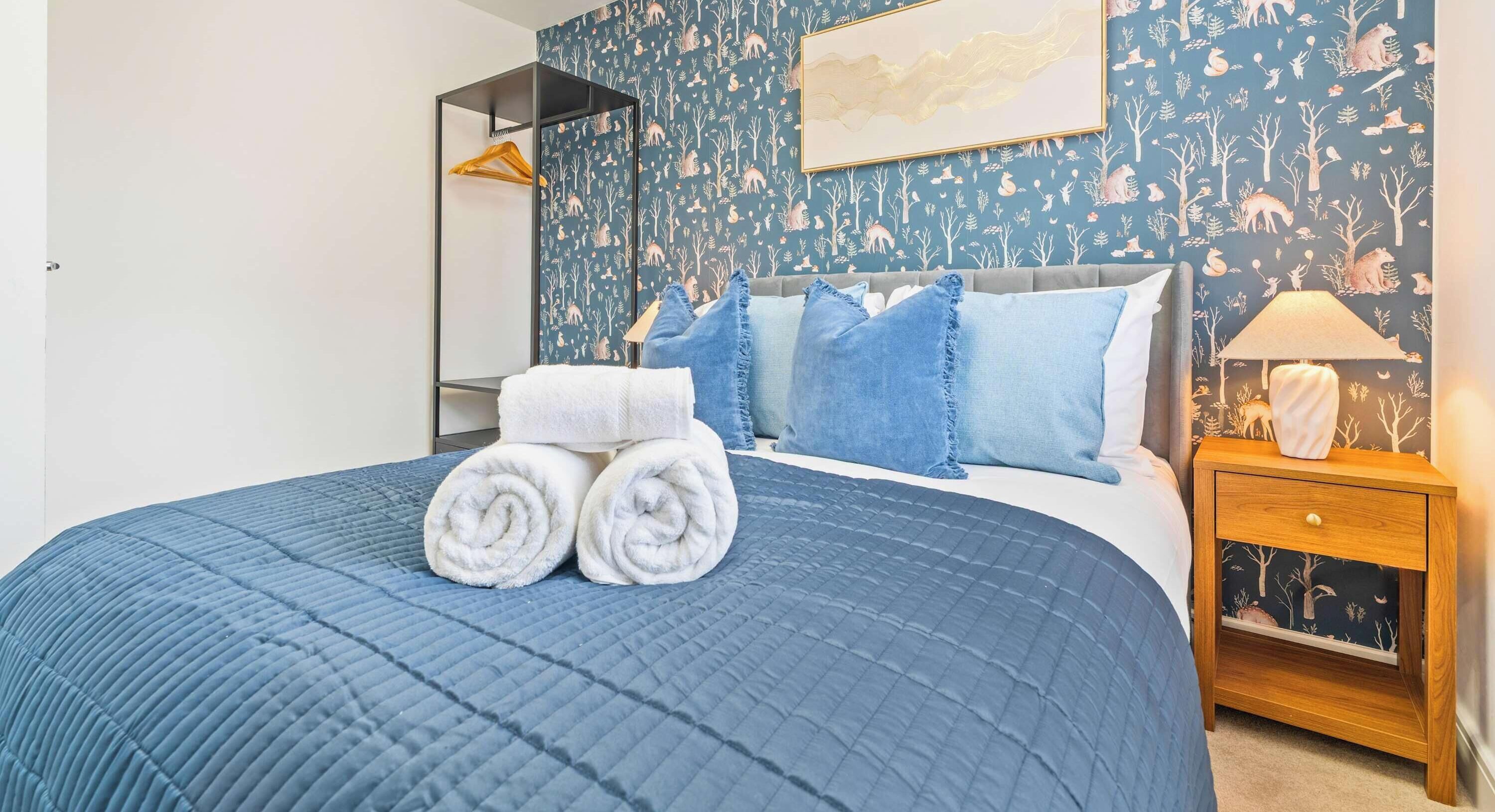 4 bedrooms, desk, iron/ironing board, free WiFi