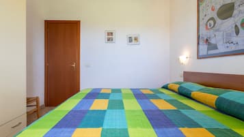 1 camera, ferro/asse da stiro, Wi-Fi, lenzuola