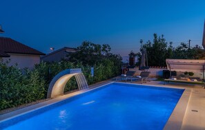 Beheizter Pool