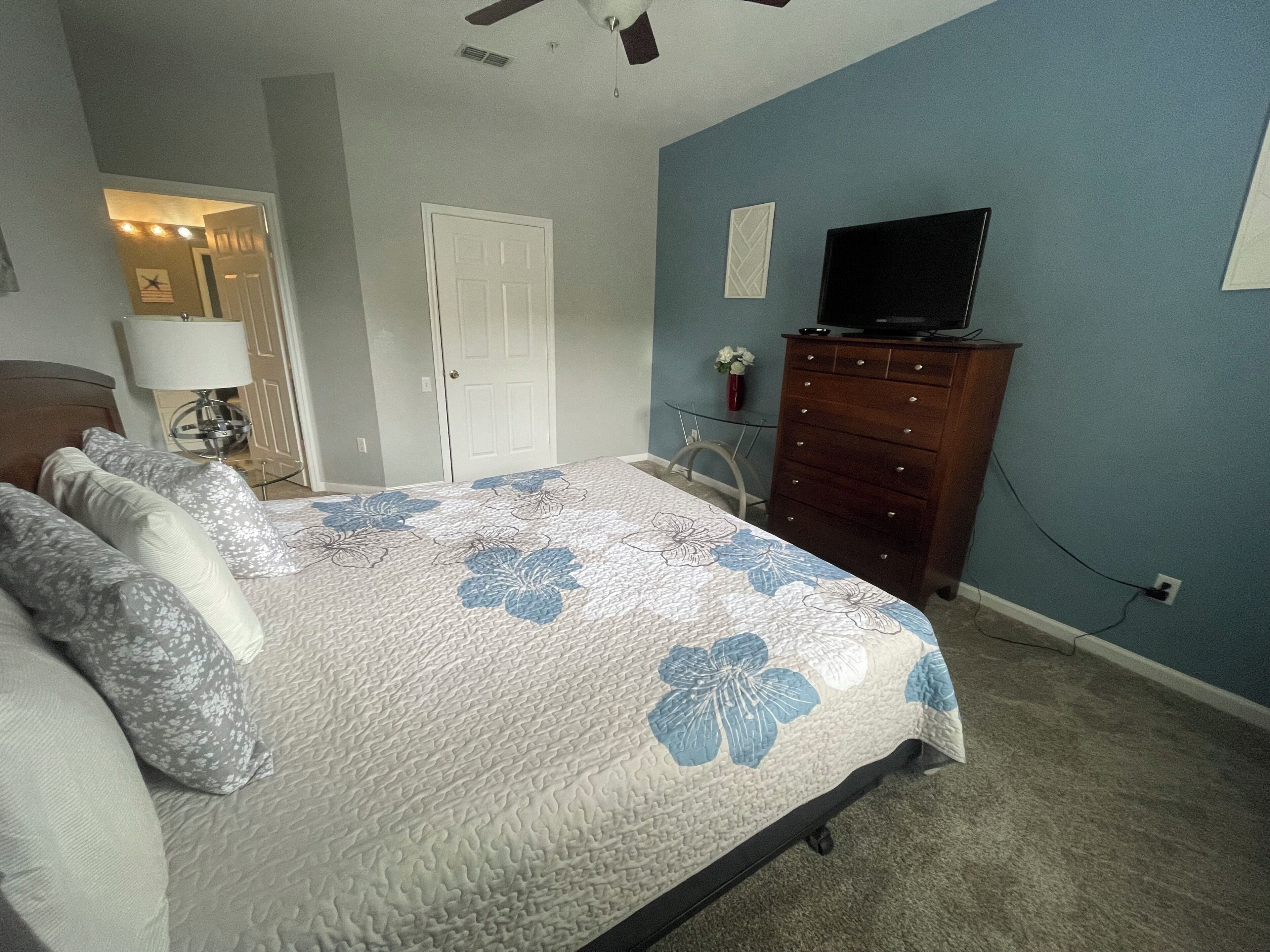 3 bedrooms, iron/ironing board, travel cot, free WiFi