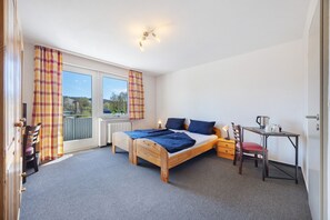 1 habitación y ropa de cama 