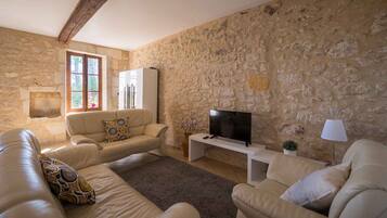 Apartment, Garden View | Living area