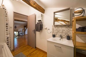 Bathroom - Château Puygrenier - Chambres d'hôtes et gîtes (Villefranche-de-Lonchat)