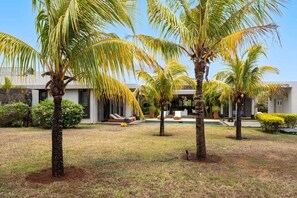 Exterior - Villa ROYAL PARK 4 bedrooms, 5 min from the beach (Pamplemousses District)