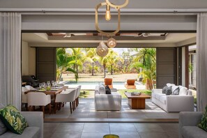 Interior - Villa ROYAL PARK 4 bedrooms, 5 min from the beach (Pamplemousses District)