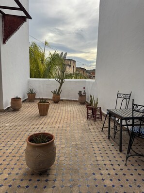 Outdoor dining - Riad Razane Fes (Fes)