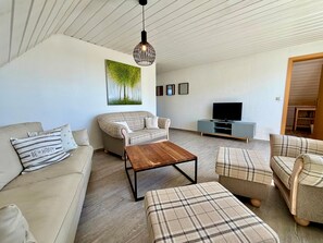 Fernseher, Stereoanlage
