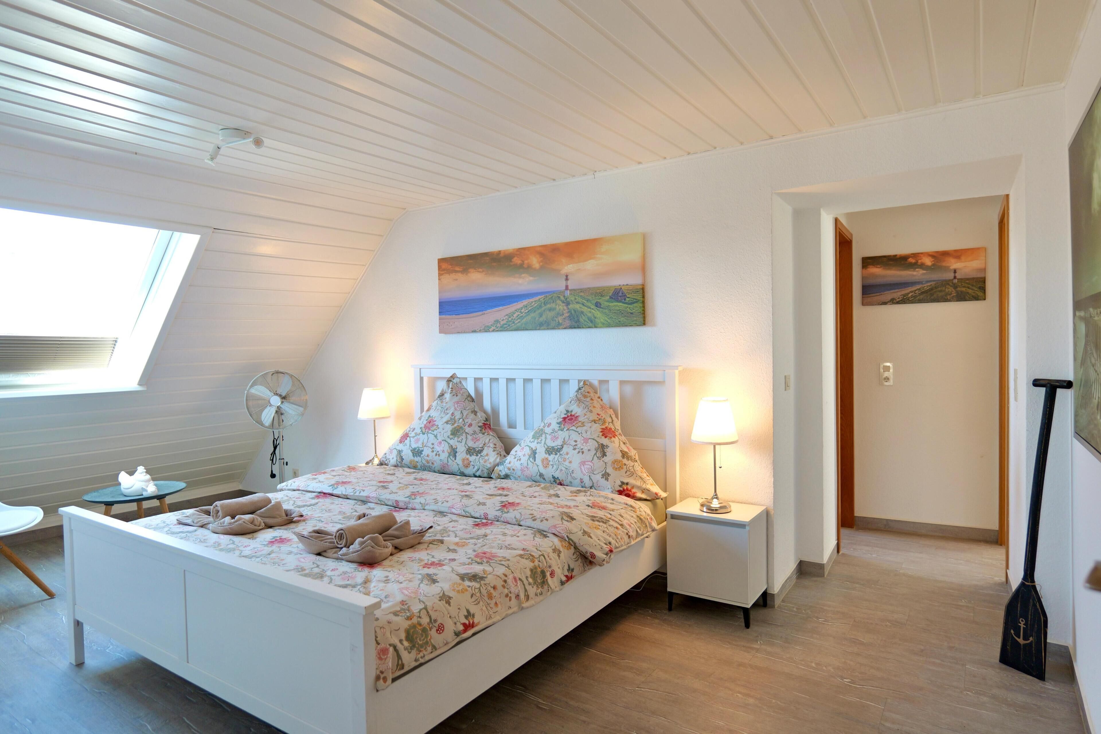 3 bedrooms, travel crib, free WiFi