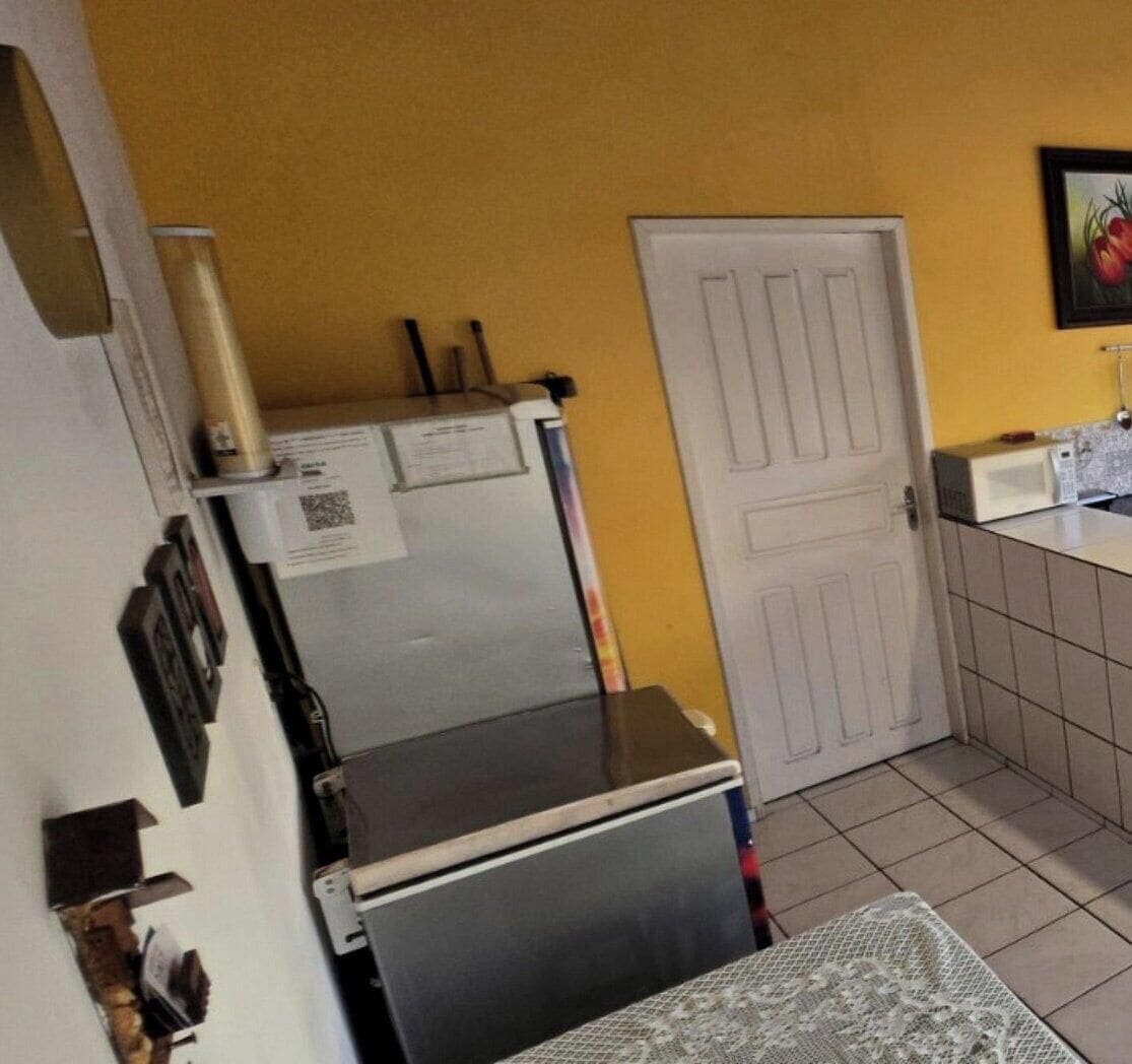 Premium House, Lake View | Private kitchen | Fridge, microwave, cookware/dishes/utensils, dining tables