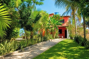 Premium House, Lake View | Exterior