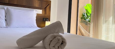 2 bedrooms, iron/ironing board, Internet, bed sheets