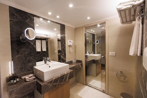 Perushuone | Kylpyhuone