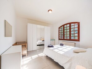 Room - Cosy apartment for 4 guests with WIFI and TV (Massa)