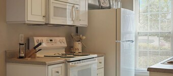 Adorable Townhome in North Augusta with Easy Access to I20 & 520